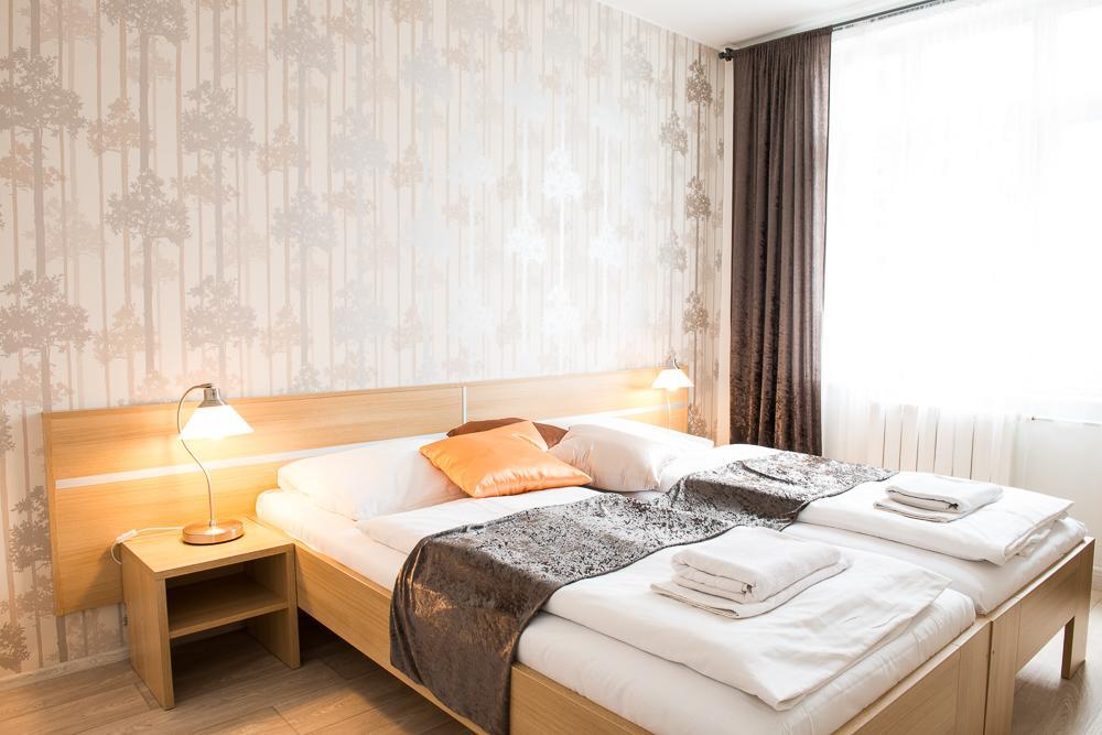 Hotel Imos Břeclav Exteriör bild