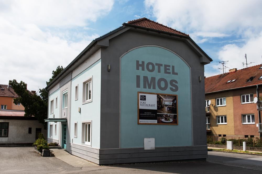 Hotel Imos Břeclav Exteriör bild