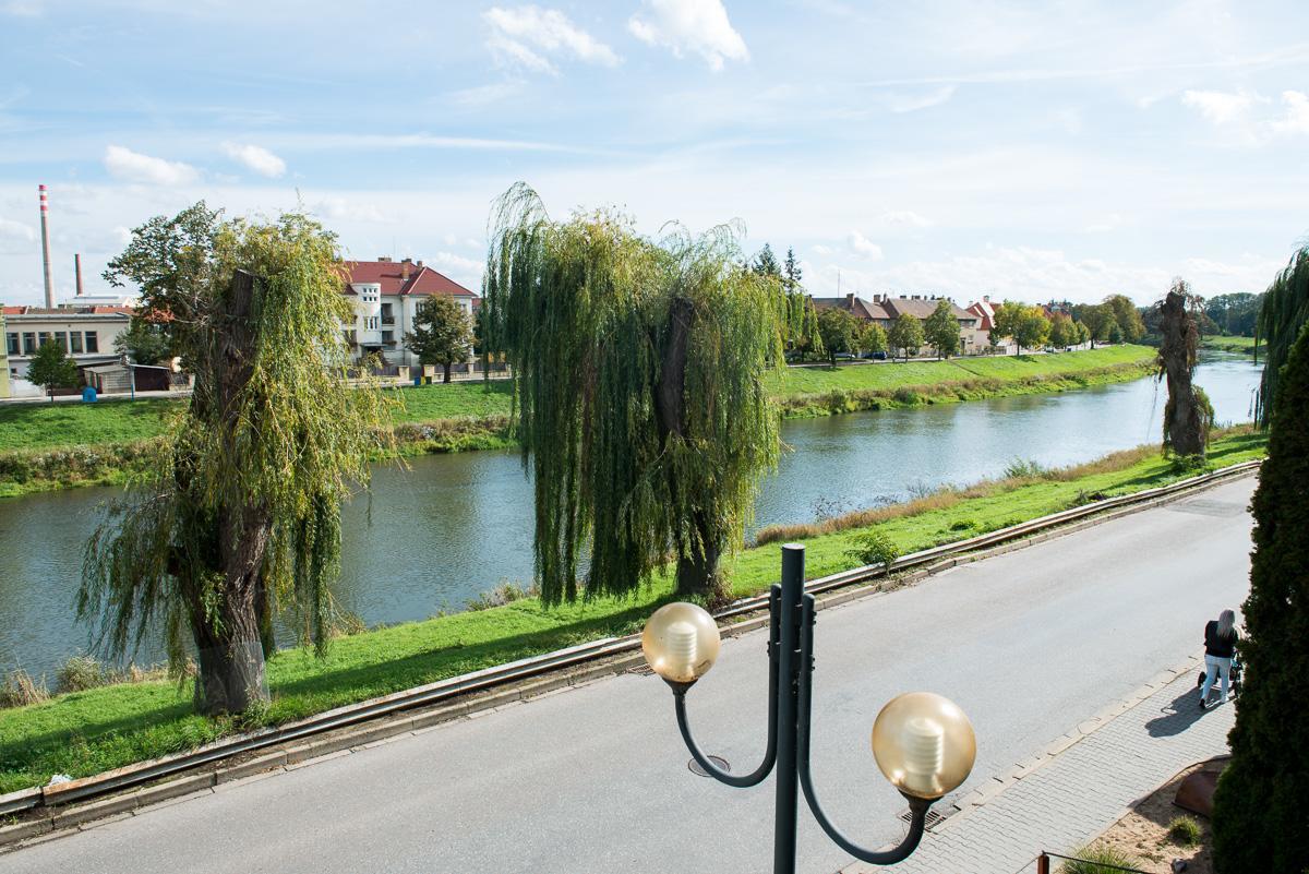 Hotel Imos Břeclav Exteriör bild